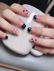 -ManiQ 美甲美睫專門店