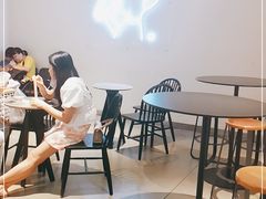 大堂-喜茶(深圳东门1234店)