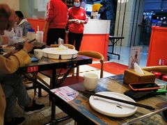 大堂-鸡遇虾煲干锅火锅(小寨金莎店)