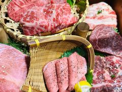 -山川小町·极番烧肉(新地假日广场店)