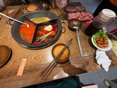 -巴卤社老火锅(财富店)