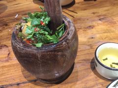 -老滇山寨•云南特色菜•地方菜•民族风情歌舞表演(金碧店)