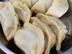 -黄阿姨锅贴大王(万航渡路店)