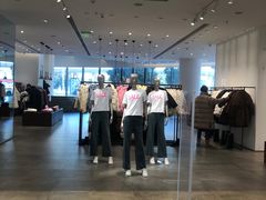 -URBAN REVIVO(上海中庚漫游城店)