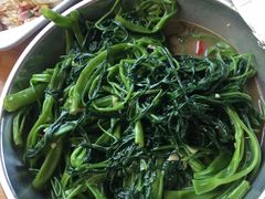-堤边美食