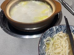 -四点金粥底火锅(沂州里店)
