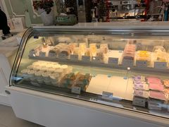 面包甜点陈列柜-左拉主义(长江路店)