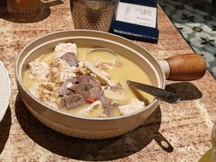 -耶里夏丽·丝路国际新疆菜·清真食品(徐汇南丹东路臻选店)