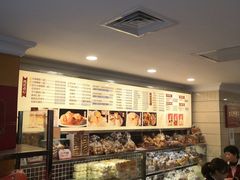 面包甜点陈列柜-国际饭店·帆声西饼屋(黄河路店)