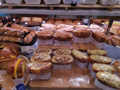 -巴黎贝甜(华堂新辰汇店)