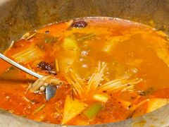 -滇香肴·云南菜蒸汽石锅鱼(云南北路店)