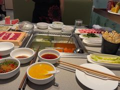 -海底捞火锅(新松江路生日主题店)