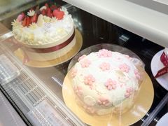 -花花卷卷·鲜食蛋糕(静安久光百货店)