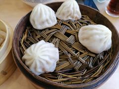 咸蛋黄鲜肉汤包-老盛昌汤包(南京路店)