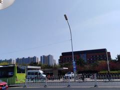 -八宝山(地铁站)