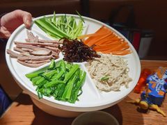 鸡丝凉米线-云海肴·汽锅鸡·云南菜(高德置地店)