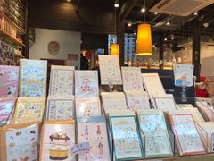 -猫的天空之城概念书店(杭州南宋御街店)