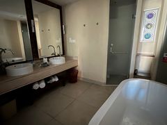 -三亚亚龙湾雅高美爵酒店