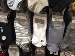 -名创优品(河南郑州健康路2店)