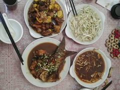-天乐农家鱼头王(天目湖店)