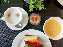 -圣丰索菲特·2 On 988 Café 自助餐厅