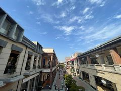 -王府井奥莱临潼小镇(临潼店)