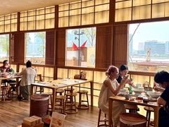 -蟹家大院 · 独揽江景(滨江店)