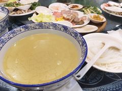 -桥香园云南过桥米线(金马碧鸡店)