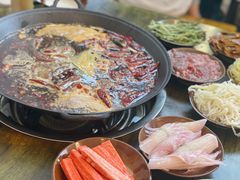 -黄潇洒老火锅(九眼桥宏济巷店)