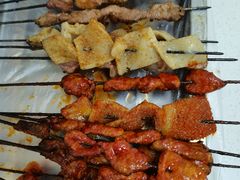 -马克力木手抓炕锅烤羊肉(盐湖一小区店)