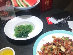 -鸽子侯·家宴·平价海鲜(市图书馆店)