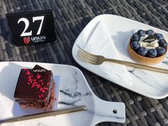 -UNI UNI(环亚凯瑟琳店)