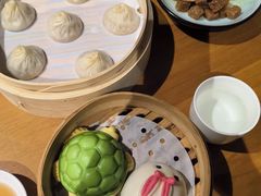 -乐忻皇朝(上海中心大厦店)
