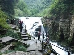 清江瀑布-腾龙洞