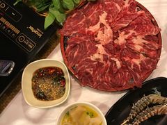 -鲜入围煮花胶鸡海鲜火锅