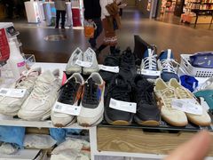 -爱革·奢品·鞋包·衣物·家居(博荟广场店)