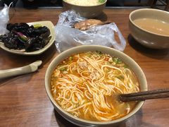 -亮亮面馆(经六路店)