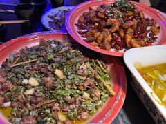 酒馆大盘兔-醉小酒馆·川菜·江湖菜·重庆菜(观音桥旗舰店)