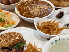 -护国寺小吃店(红莲南路店)