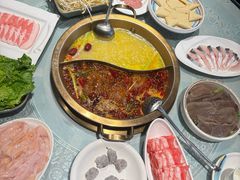-小天鹅火锅·一线江景洪鼎旗舰店(洪崖洞店)