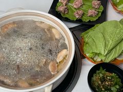 -蘑统田下·野生菌火锅