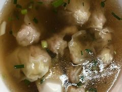-张阿三馄饨店