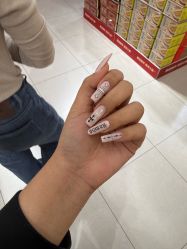-Nail Me美甲美睫