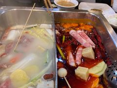-百年川椒重庆老火锅(光谷店)