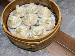 -莱莱小笼·乔艾