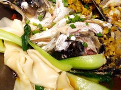 -阿瓦山寨·湘菜现炒·剁椒鱼头王(咸阳总店)