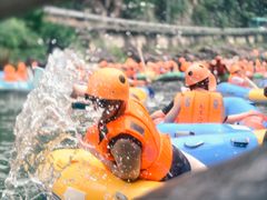 -安吉龙王山峡谷漂流