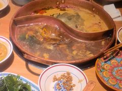 -洱火云南酸菜牛肉火锅(石景山当代商城店)