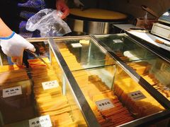 面包甜点陈列柜-格格酥(大栅栏西街商业店)