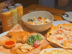 -JINNS锦时 steak&pizza(浸信会礼拜堂旧址店)